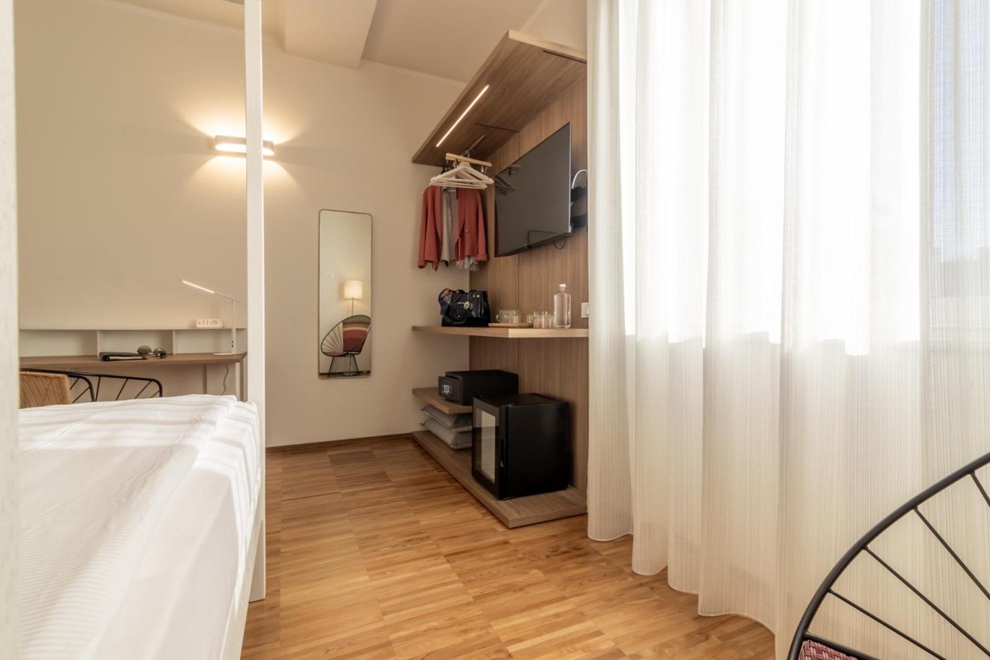 Il Faro Luxury Rooms & Lounge La Spezia Luaran gambar